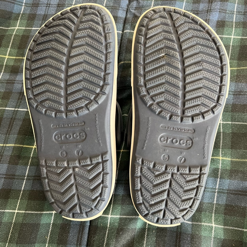 Crocs - Picture 4 of 4